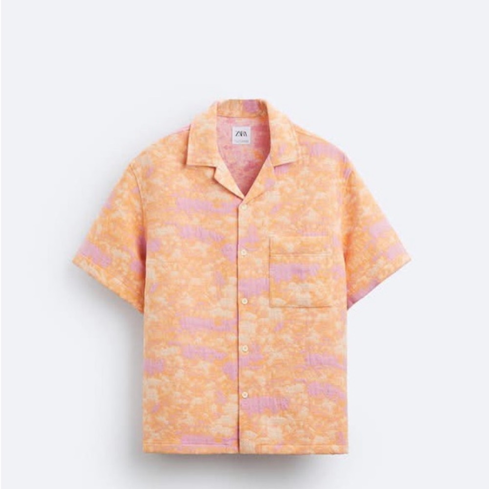 Zara Men's Peach and Lavender. Textured Short-Sleeve Shirt – Size M ✨
